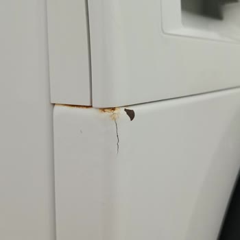 Bosch Çamaşır Makinesinde Garanti Sonrası Paslanma Ve Ücretsiz Çözüm Talebi