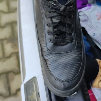 Kısa Sürede Yırtılan Ayakkabılar Nedeniyle Mağduriyet Yaşıyorum