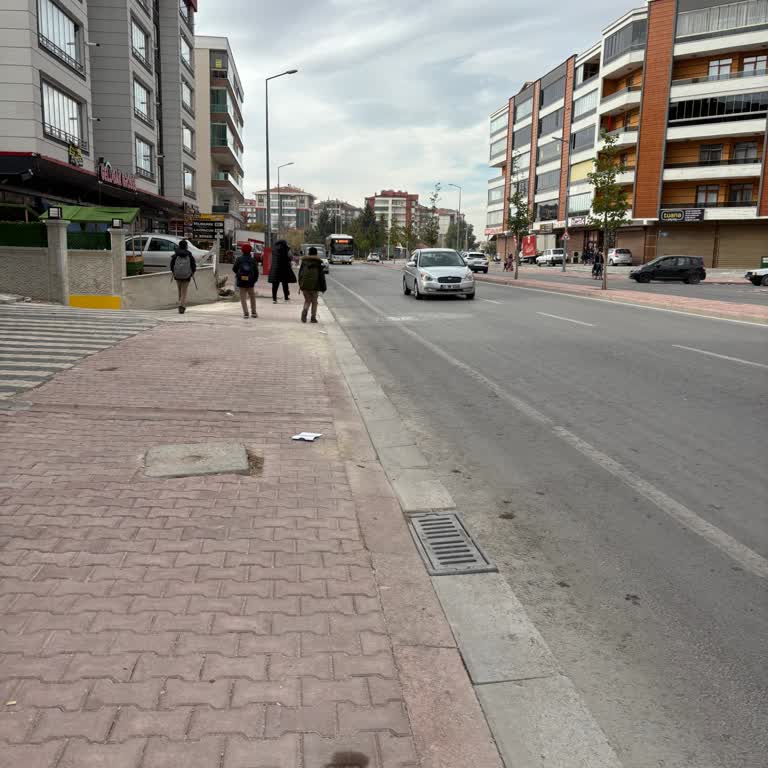 Otobüsler Duraklarda Durmuyor, Mağduriyetim Sürüyor