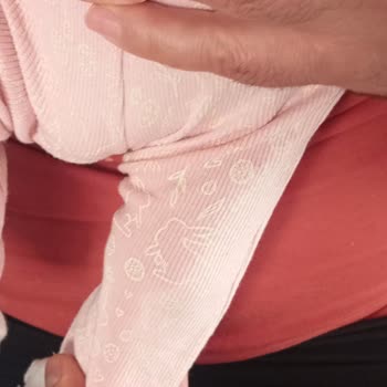 Molfix Bebek Bezleri Sıvı Sızdırıyor, Kıyafetler Sürekli Kirleniyor