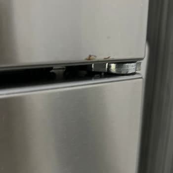 Bosch Buzdolabında Garanti Dışı Sürekli Paslanma Ve Servis Desteği Sorunu