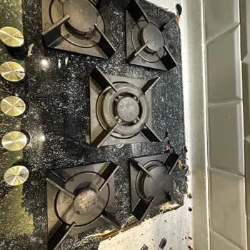 Franke Gazlı Ocağın Camı Aniden Patladı, Yetersiz Müşteri Desteği