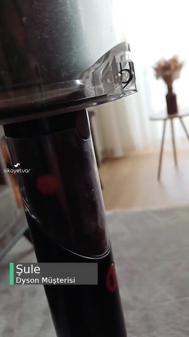 Dyson Süpürge Başlığı Ve Hortum Kısmında Oynama videonun kapak resmi