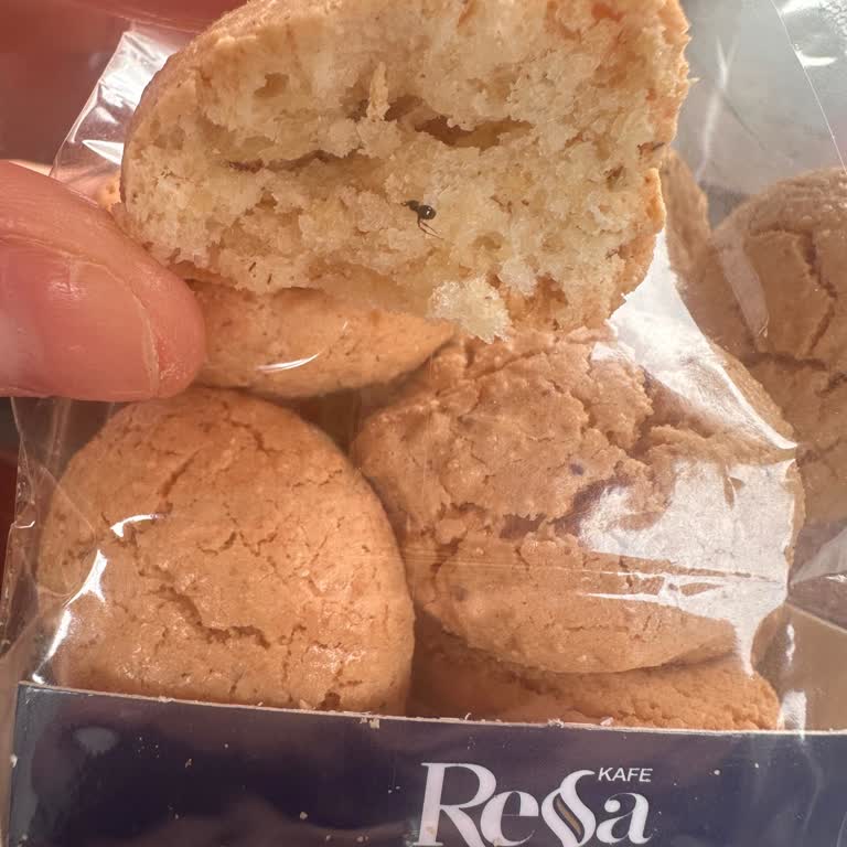 Ressa Cafe'den Alınan Kurabiyede Karınca Çıkması Ve Hijyen Sorunu