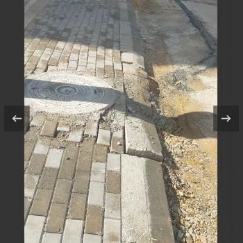 Kazı Sonrası Onarılmayan Kaldırım Ve Yol Tehlike Oluşturuyor