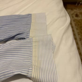 Avva Gömleklerde Kol Bölgesinde İnatçı Sararma Ve Mağazadan Çözüm Alamama