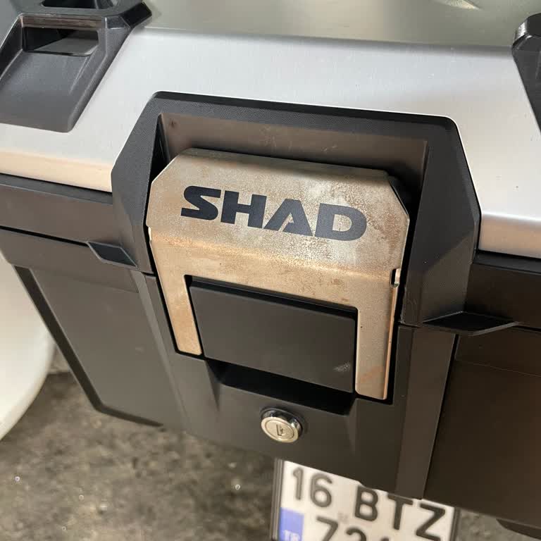 Paslanmaz Diye Satılan Topcase İlk Günden Paslandı, Çözüm Yok!