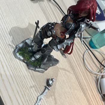 Hasarlı Ve Farklı Kutuda Gelen Kargo, Eksik Bilgilendirme Ve Gecikme