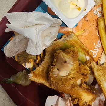 Soğuk Ve Bayat Tavuklar, İlgisiz Personel, İade Sorunu