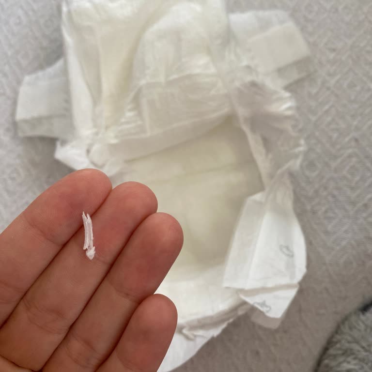Bebek Bezinde Sert Plastik Parçalar Güvenlik Endişesi Yarattı