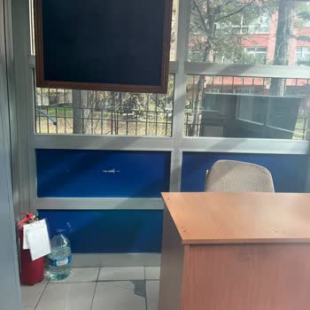 Güvenlik Görevlilerinin Hayvan Beslemeye Engellemesi Ve Haksız Uyarılar