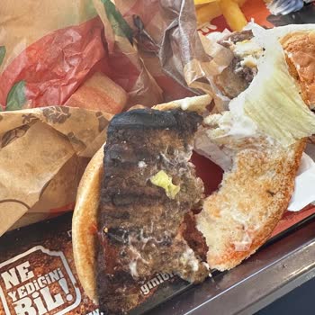 Soğuk Ve Yanmış Ürünler, Geç Servis: Şikayetim Dikkate Alınmadı