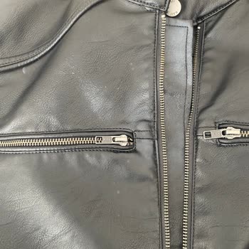 Mavi Mağazasından Alınan Montta Bir Hafta İçinde Beyaz Lekeler Oluştu