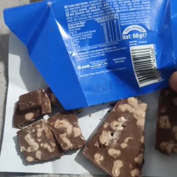 Aldığım Çikolata Kurtlanmış Ve Bozulmuş Çıktı, İade Talep Ediyorum