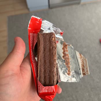 Aldığım Eti Ahenk Gurme Gofretin Üzerinde Beyaz Benekler Çıktı, Mağduriyet Yaşadım