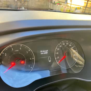 Yeni Dacia Stepway'de Akü Uyarısı Ve Garanti Kapsamı Hakkında Endişe