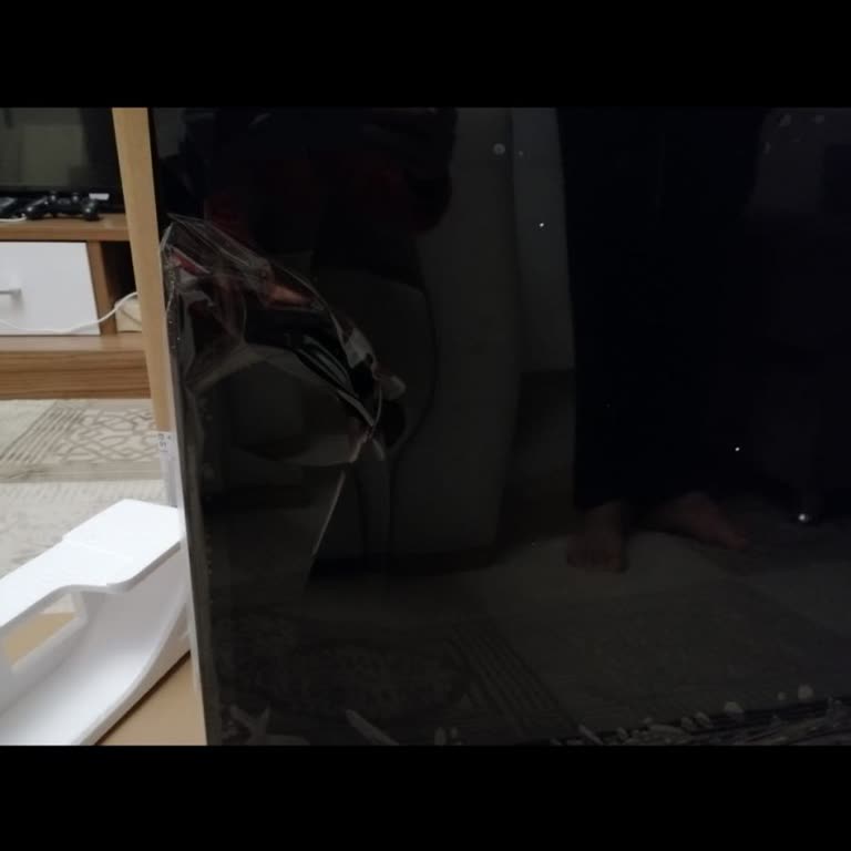 Teslimatta Kırık Çıkan TV İçin İade Talebim Reddedildi Mağduriyetim Giderilmiyor