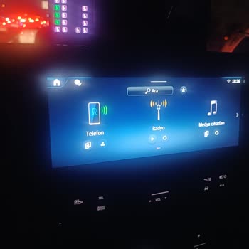 Mercedes-Benz Hafif Ticari Araçlar Sıfır Araçta Multimedya Ve Navigasyon Sorunu