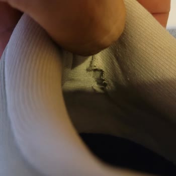 Kısa Sürede Yırtılan Ayakkabıya Garanti Reddi Ve İade Talebim Karşılanmadı