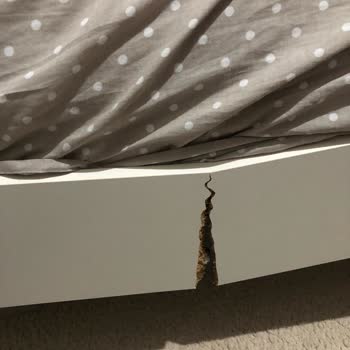 Pierre Cardin Bebek Mobilyaları Bir Buçuk Yıl İçinde Önce Gardırobun Ayakları Kırıldı