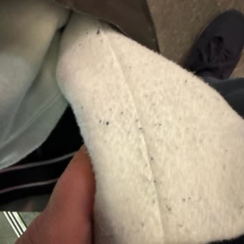 İlk Yıkamada Montun Koluna Renk Bulaştı İade Talebim Reddedildi