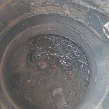 Kanalizasyon Taşkını Ve Yol Çukurları Mahallemizde Hayatı Zorlaştırıyor