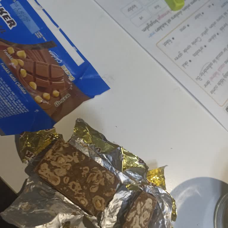 Aldığım Ülker Fındıklı Sütlü Çikolatanın Tadı Ve Renginde Sorun Yaşadım
