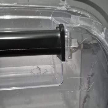 Kurutma Makinesinin Kırık Su Tankı Nedeniyle Yaşanan Sorun Ve Değişim Talebi