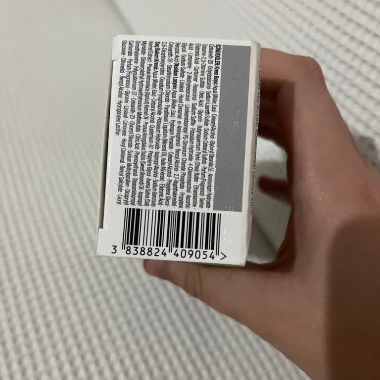 Satın Alınan Saç Boyasının Kutusundan Açıcı Çıkmadı