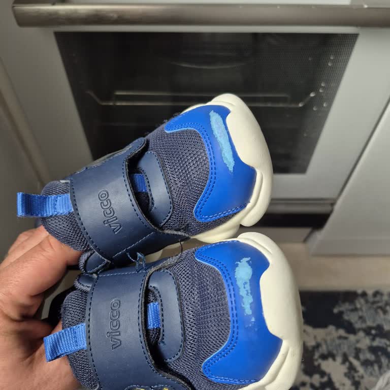 Kısa Sürede Deforme Olan Çocuk Ayakkabısı İçin İade Ve Mağduriyet Giderimi Talebi