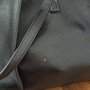 Kısa Sürede Deforme Olan Çanta İçin Yetersiz Çözüm Ve Maddi Zarar