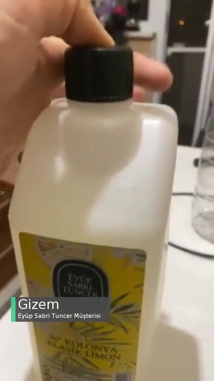 Eyüp Sabri Tuncer Kolonya Şişesi Kapağının Açılmaması! videonun kapak resmi