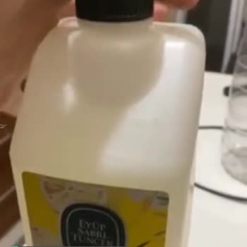 Eyüp Sabri Tuncer Kolonya Şişesi Kapağının Açılmaması!