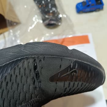 Nike Air Max 270 Ayakkabım Yırtıldı, Garanti Sürecinde Çözüm Alamadım
