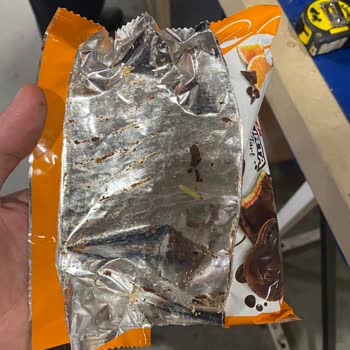 Aldığım Bisküvi Paketinden Canlı Kurt Çıktı Hijyen Endişesi Yaşıyorum