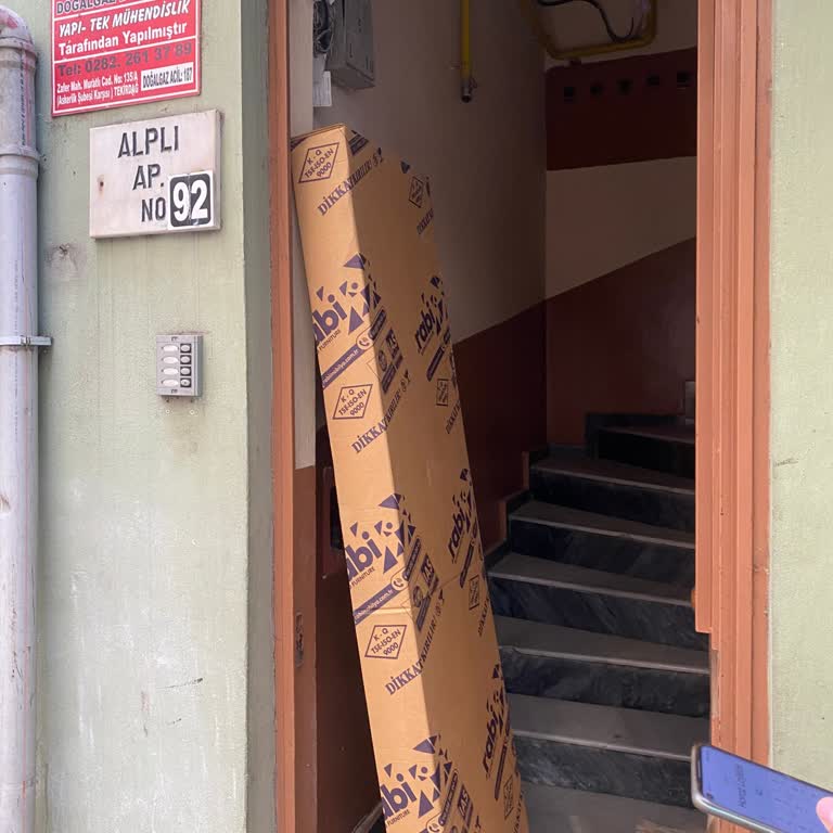 Kata Teslim Edilmeyen Kargo Ve Yetersiz Müşteri Hizmeti Nedeniyle Mağduriyet