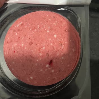 Maret Salamda Yabancı Madde Ve Sağlık Riski