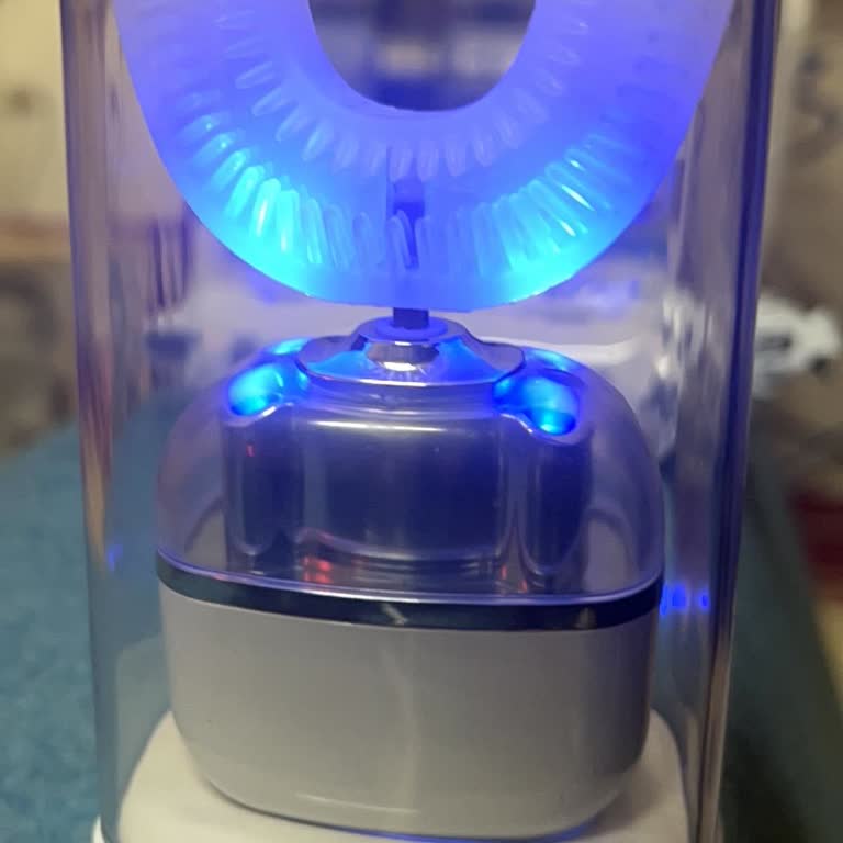 Reklamdan Farklı Kalitesiz Ve Lekeli Diş Fırçası Gönderildi