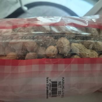 Aldığım Fıstıkların İçinden Kurtçuk Ve Larva Çıktı, Mağduriyetimin Giderilmesini İstiyorum