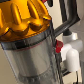 Yüksek Fiyatlı Dyson Süpürgede Erken Soyulma Ve Yetersiz Müşteri Desteği