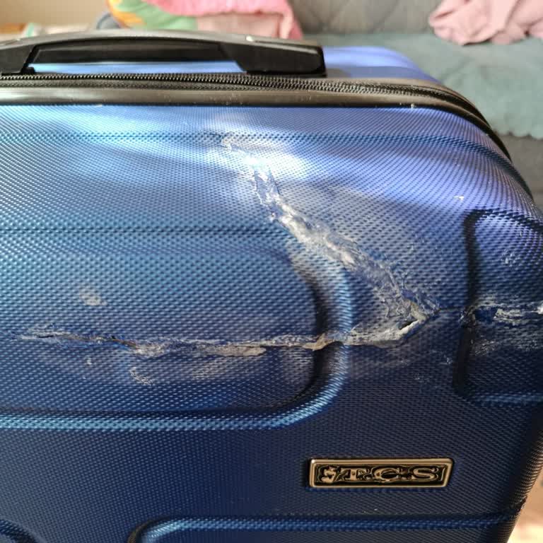 Uçuş Sonrası Bavulumun Kırılması Nedeniyle Mağduriyet Yaşadım