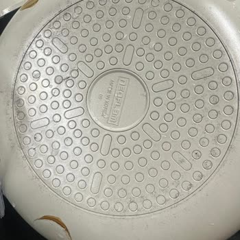 Kısa Sürede Yanma Ve Renk Değişimi Yaşatan Tava Hayal Kırıklığı