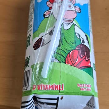 Kapalı Ambalajda Şişmiş Sütaş Süt Ve Ürün Değişim Talebi