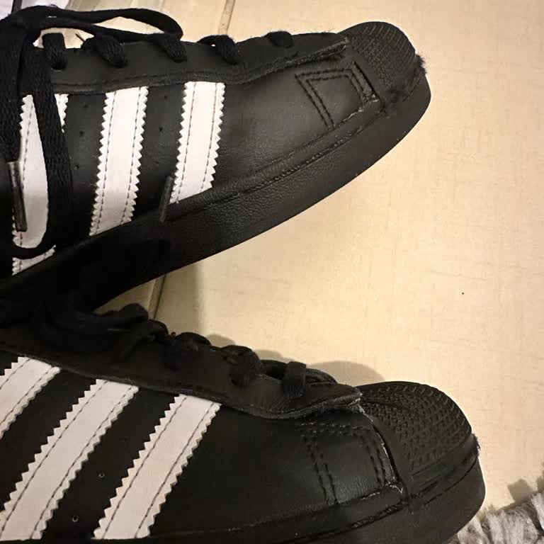 2 Haftada Dikişleri Açılan adidas Superstar Ayakkabıya Ret Cevabı Aldım