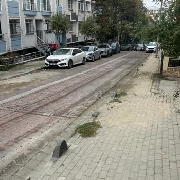 Altyapı Sonrası Bozulan Yol Ve Kaldırımlar Güvenliği Tehdit Ediyor