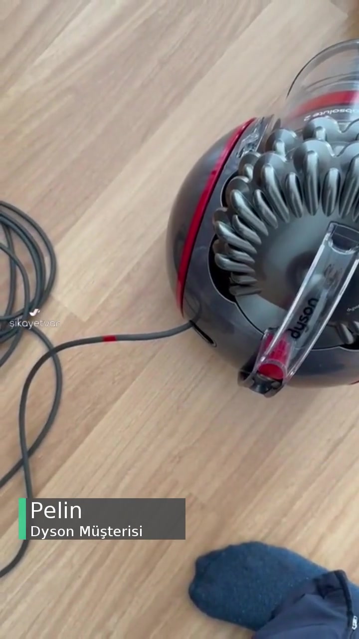 Dyson Kablolu Süpürge Hatası videonun kapak resmi