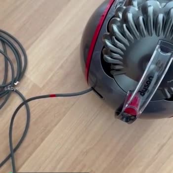 Dyson Kablolu Süpürge Hatası