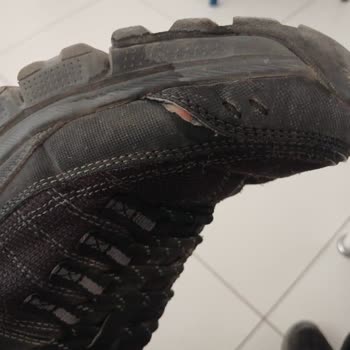 Skechers Ayakkabıda Erken Açılma Ve Kötü İşçilik Hayal Kırıklığı Yarattı