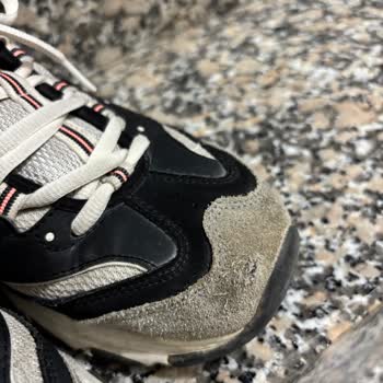 Skechers Complaint 2025 – D’Lites Model Falling Apart Too Soon