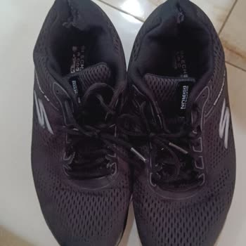 Skechers GO Run Consistent Defect – Inner Lining Torn, Warranty Claim Denied